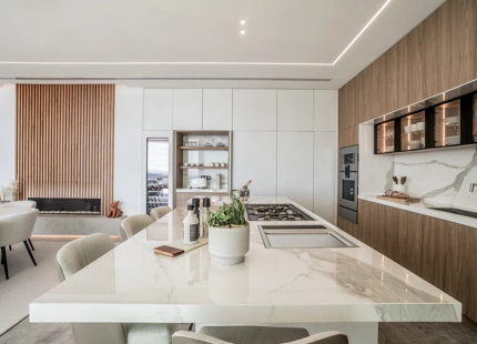 VILLA CONTEMPORÁNEA CON VISTAS PANORÁMICAS AL MAR EN EL HERROJO ALTO