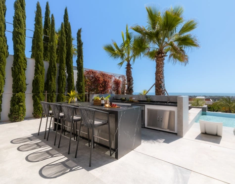 Villa for sale in La Quinta, Benahavis