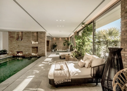 VILLA CONTEMPORÁNEA CON VISTAS PANORÁMICAS AL MAR EN EL HERROJO ALTO