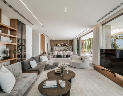 Villa for sale in La Quinta, Benahavis