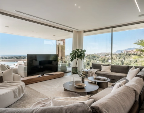 Villa for sale in La Quinta, Benahavis