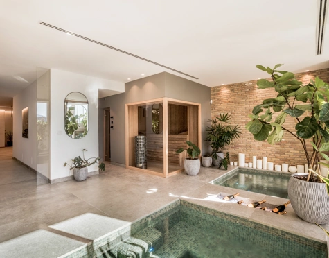 Villa for sale in La Quinta, Benahavis