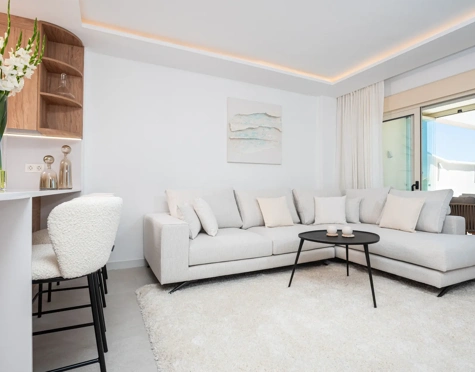 Apartment for sale in La Cerquilla, Nueva Andalucia