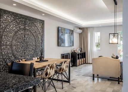 CASA ADOSADA FAMILIAR EN VENTA EN NUEVA ANDALUCÍA