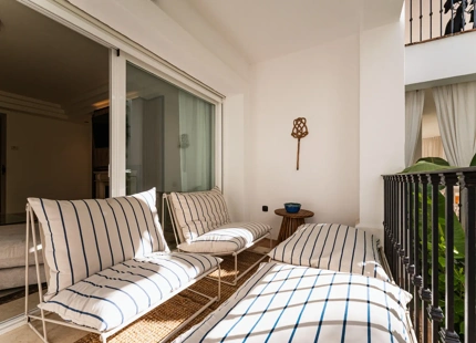 APARTAMENTO REFINADO EN VENTA EN SIERRA BLANCA, MILLA DE ORO DE MARBELLA