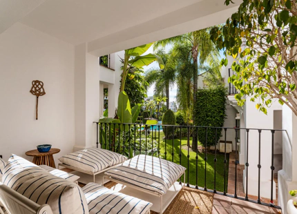 APARTAMENTO REFINADO EN VENTA EN SIERRA BLANCA, MILLA DE ORO DE MARBELLA