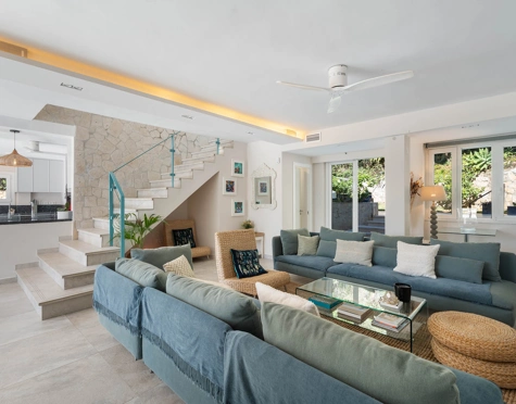 Villa for sale in El Rosario, Marbella Este