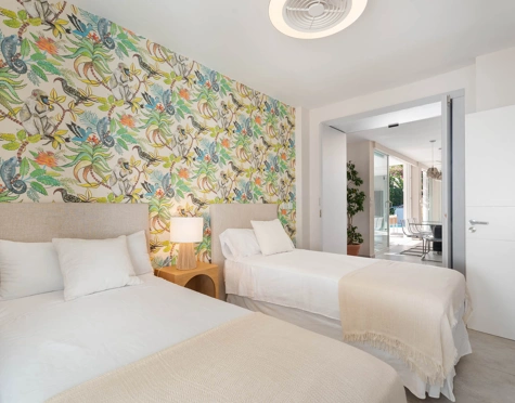 Villa for sale in El Rosario, Marbella Este