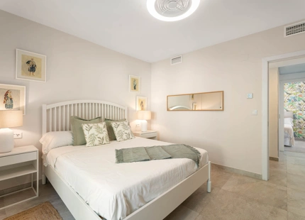 CONTEMPORARY FAMILY VILLA WITH SEA BREEZES AND PRIME CONNECTIVITY IN EL ROSARIO