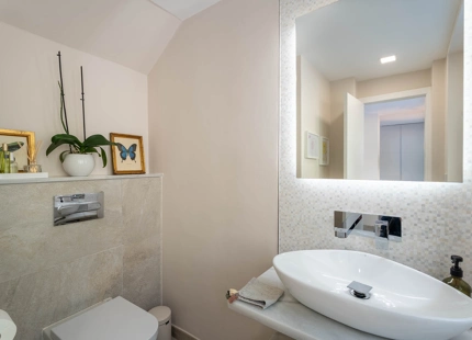 CONTEMPORARY FAMILY VILLA WITH SEA BREEZES AND PRIME CONNECTIVITY IN EL ROSARIO