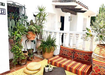 Modern town house with private pool and garden in Estepona East