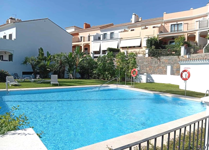 Adosado en venta en El Campanario, Estepona Este