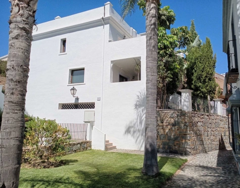 Adosado en venta en El Campanario, Estepona East