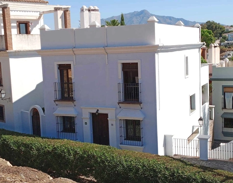 Adosado en venta en El Campanario, Estepona East