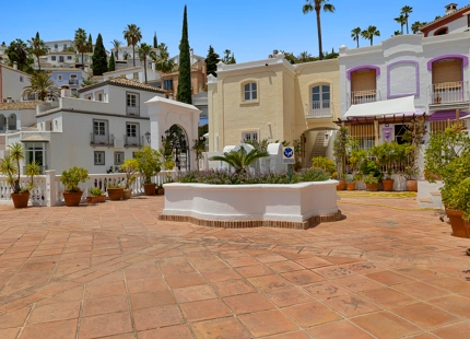 CHARMING TOWNHOUSE FOR SALE IN LA HEREDIA, BENAHAVIS