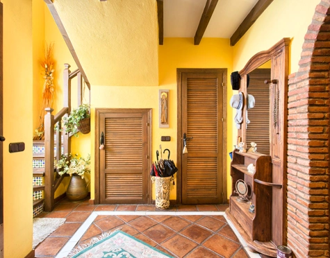 Town House for sale in Benahavis Centro