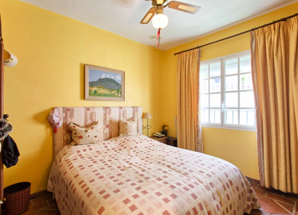 CHARMING TOWNHOUSE WITH PANORAMIC VIEWS IN BENAHAVÍS PUEBLO