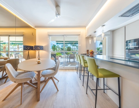 Apartment for sale in Lorcrimar, Nueva Andalucia