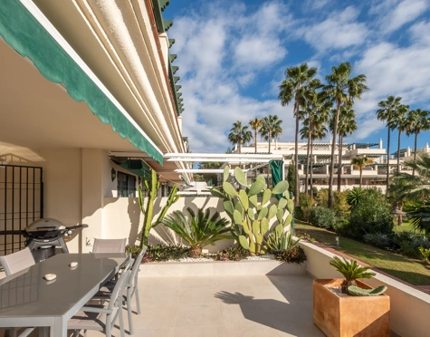 Apartment for sale in Lorcrimar, Nueva Andalucia