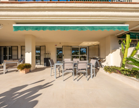Apartment for sale in Lorcrimar, Nueva Andalucia