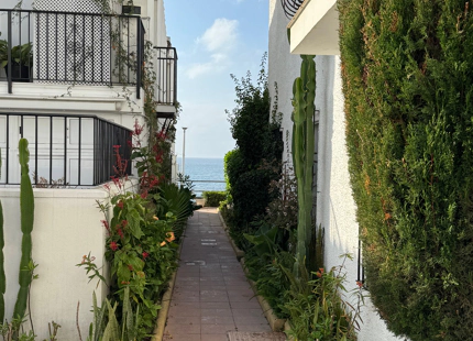 BEACHFRONT TOWNHOUSE FOR SALE ON ESTEPONA’S NEW GOLDEN MILE