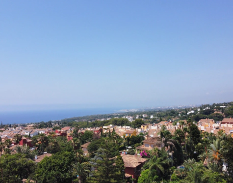 Villa for sale in Xarblanca, Marbella