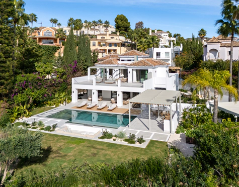 Villa for sale in La Quinta, Benahavis