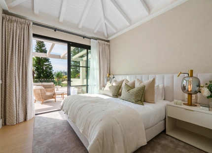 MODERN MEDITERRANEAN VILLA WITH PANORAMIC SEA VIEWS IN LA QUINTA
