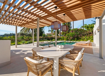 MODERN MEDITERRANEAN VILLA WITH PANORAMIC SEA VIEWS IN LA QUINTA