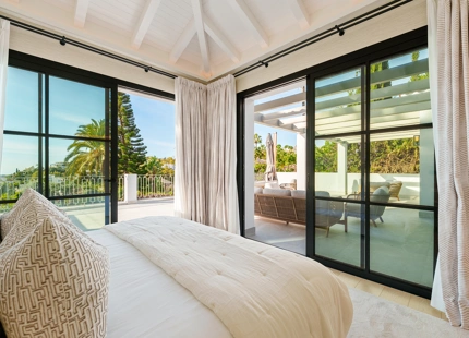 MODERN MEDITERRANEAN VILLA WITH PANORAMIC SEA VIEWS IN LA QUINTA