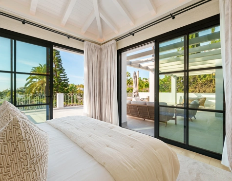 Villa for sale in La Quinta, Benahavis