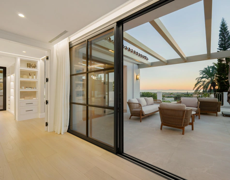 Villa for sale in La Quinta, Benahavis