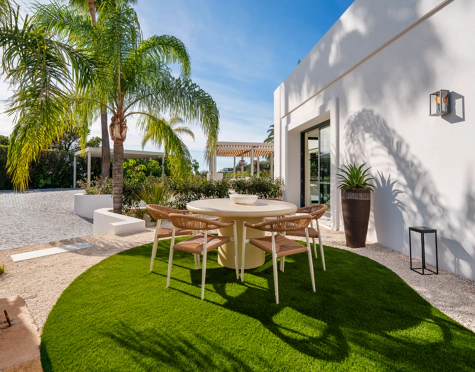 Villa for sale in La Quinta, Benahavis
