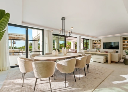 MODERN MEDITERRANEAN VILLA WITH PANORAMIC SEA VIEWS IN LA QUINTA