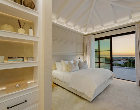 Villa for sale in La Quinta, Benahavis