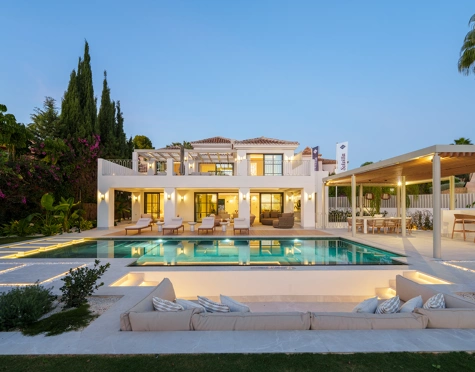 Villa for sale in La Quinta, Benahavis