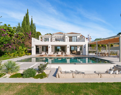 Villa for sale in La Quinta, Benahavis