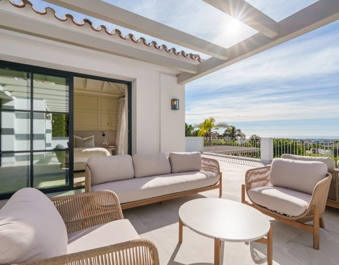 Villa for sale in La Quinta, Benahavis