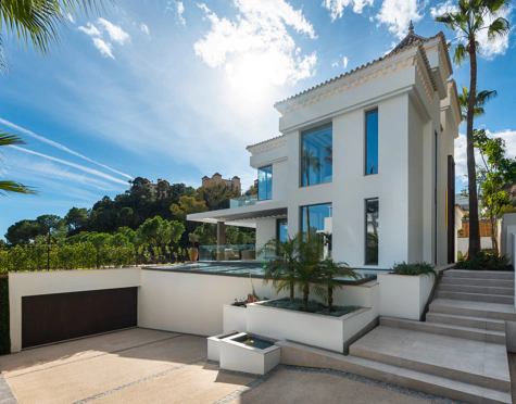 Villa for sale in La Quinta, Benahavis