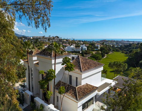 Villa for sale in La Quinta, Benahavis