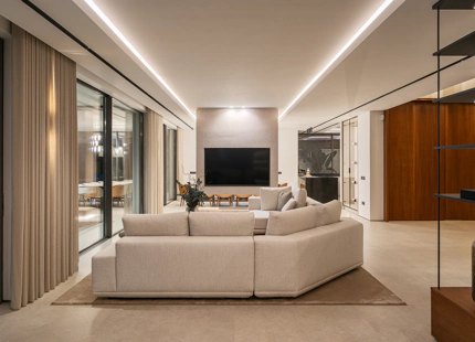 FRONTLINE GOLF VILLA WITH PANORAMIC SEA VIEWS IN LA QUINTA