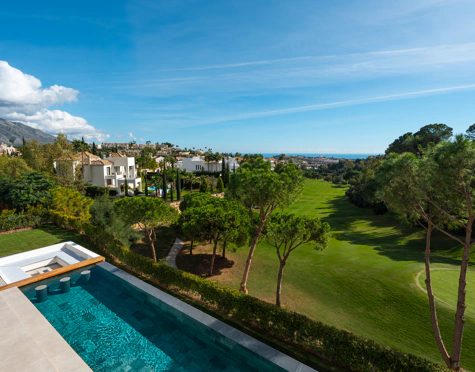 Villa for sale in La Quinta, Benahavis