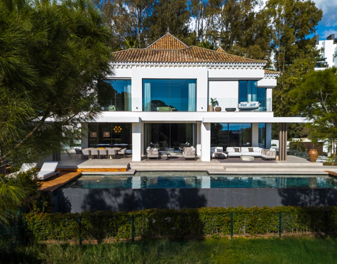 Villa for sale in La Quinta, Benahavis