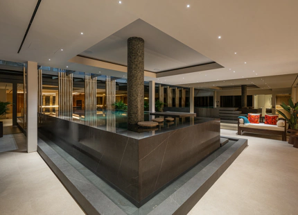 FRONTLINE GOLF VILLA WITH PANORAMIC SEA VIEWS IN LA QUINTA