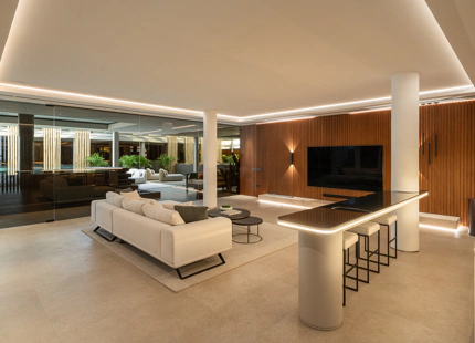 FRONTLINE GOLF VILLA WITH PANORAMIC SEA VIEWS IN LA QUINTA