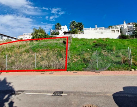 Villa for sale in Valle Romano, Estepona West