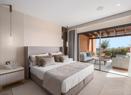 LUXURY RENOVATED APARTMENT WITH PANORAMIC SEA VIEWS IN LA CERQUILLA