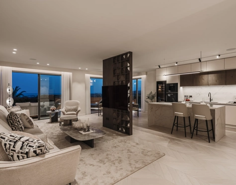 Apartment for sale in La Cerquilla, Nueva Andalucia