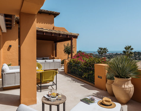 Apartment for sale in La Cerquilla, Nueva Andalucia
