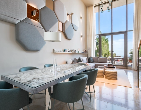 CASA ADOSADA DE ESTILO LOFT CON VISTAS ABIERTAS EN VENTA EN MARBELLA VIEWS, BENAHAVÍS